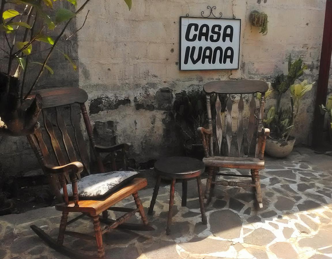 Hostal Casa Ivana Леон Экстерьер фото